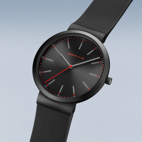 Bering Classic negro pulido 10141-402-US
