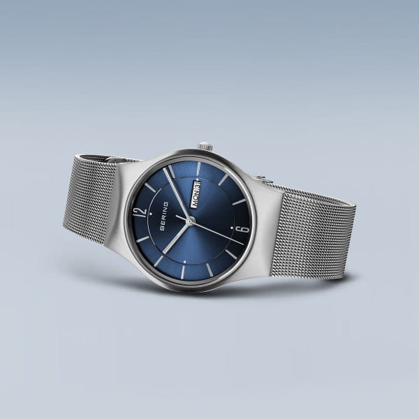 Bering Classic plata cepillado 11938-003-US