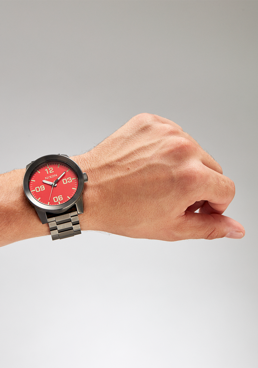Nixon Corporal Red/Gunmetal A346 2100-00 48mm