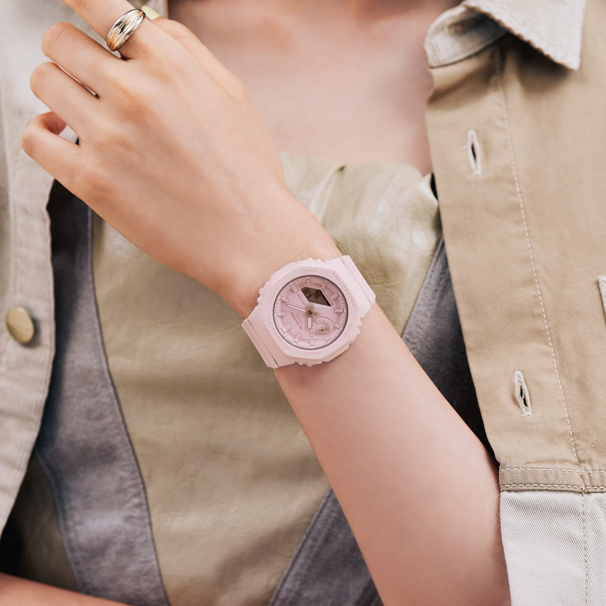 G-Shock WOMEN GMAS2100BA4A