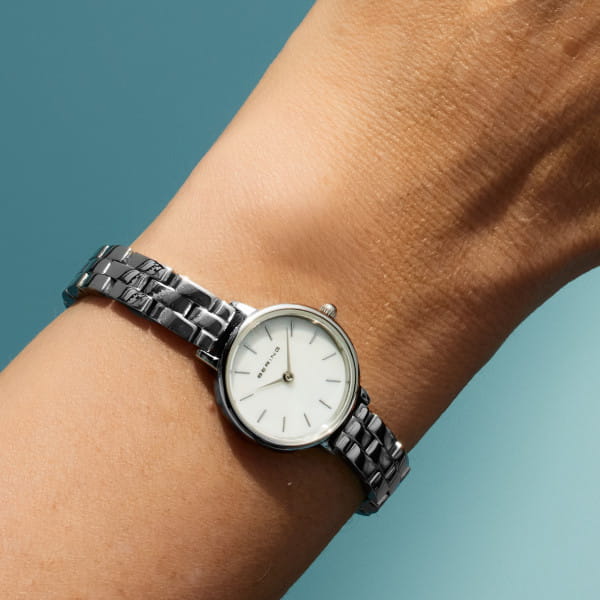 Bering Classic polished silver 11022-704-US