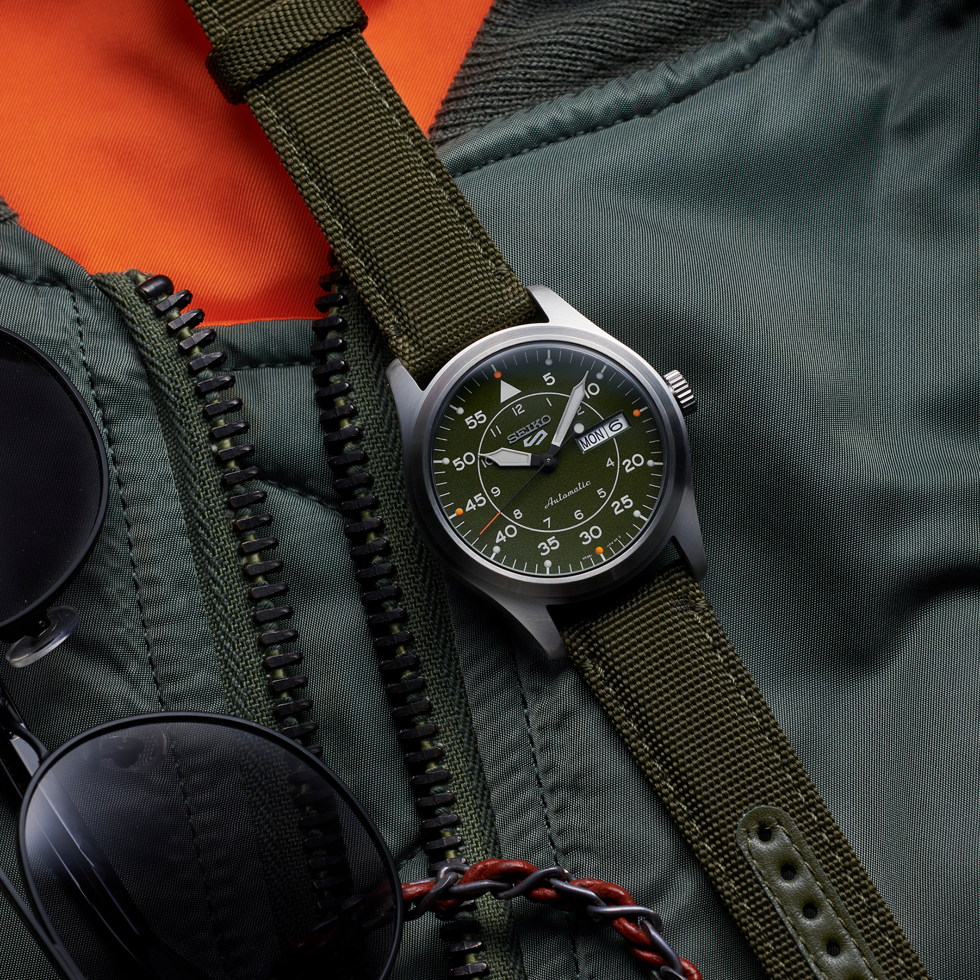 Seiko 5 Sports Watch SRPH29