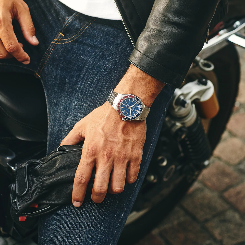 Citizen Series8 880 GMT Automatic NB6030-59L
