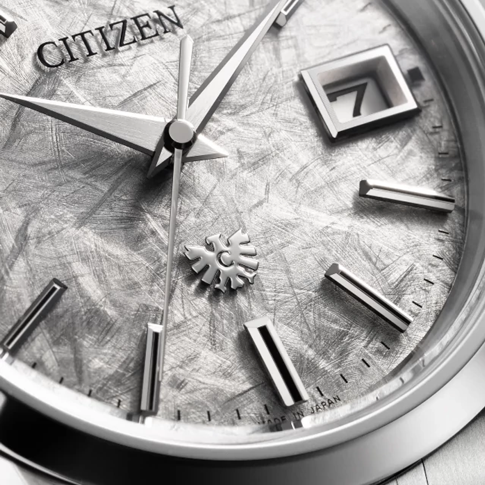Citizen The CITIZEN Super Titanium™ AQ4100-57B