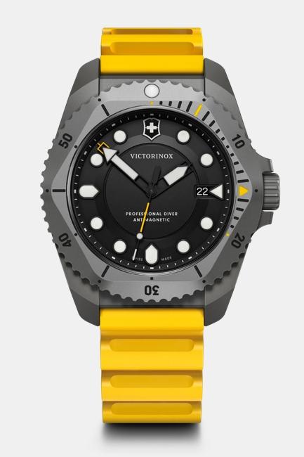 Victorinox Dive Pro Quartz 241992 43mm 