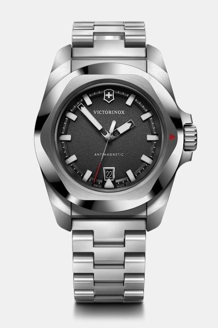 Victorinox I.N.O.X. Quartz 242030 41mm 