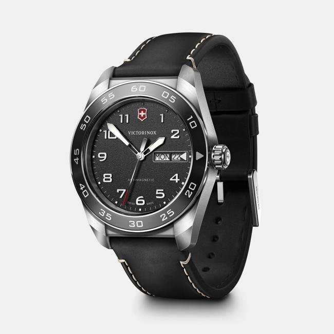 Victorinox Swiss Army Quartz 242041 42mm 
