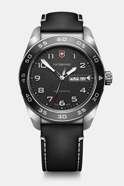 Victorinox Swiss Army Quartz 242041 42mm 