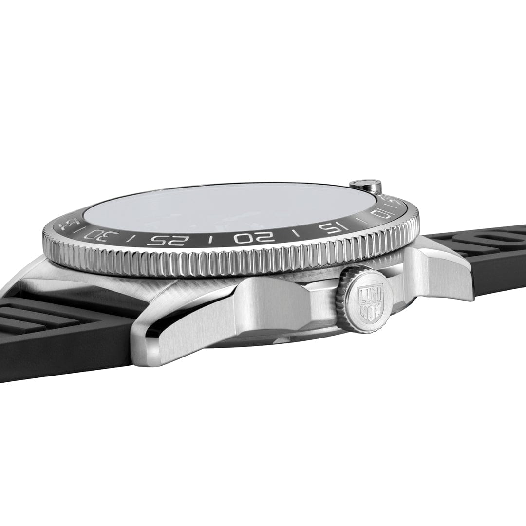 Luminox Pacific Diver Automatic Dive Watch, 42mm XS.3101