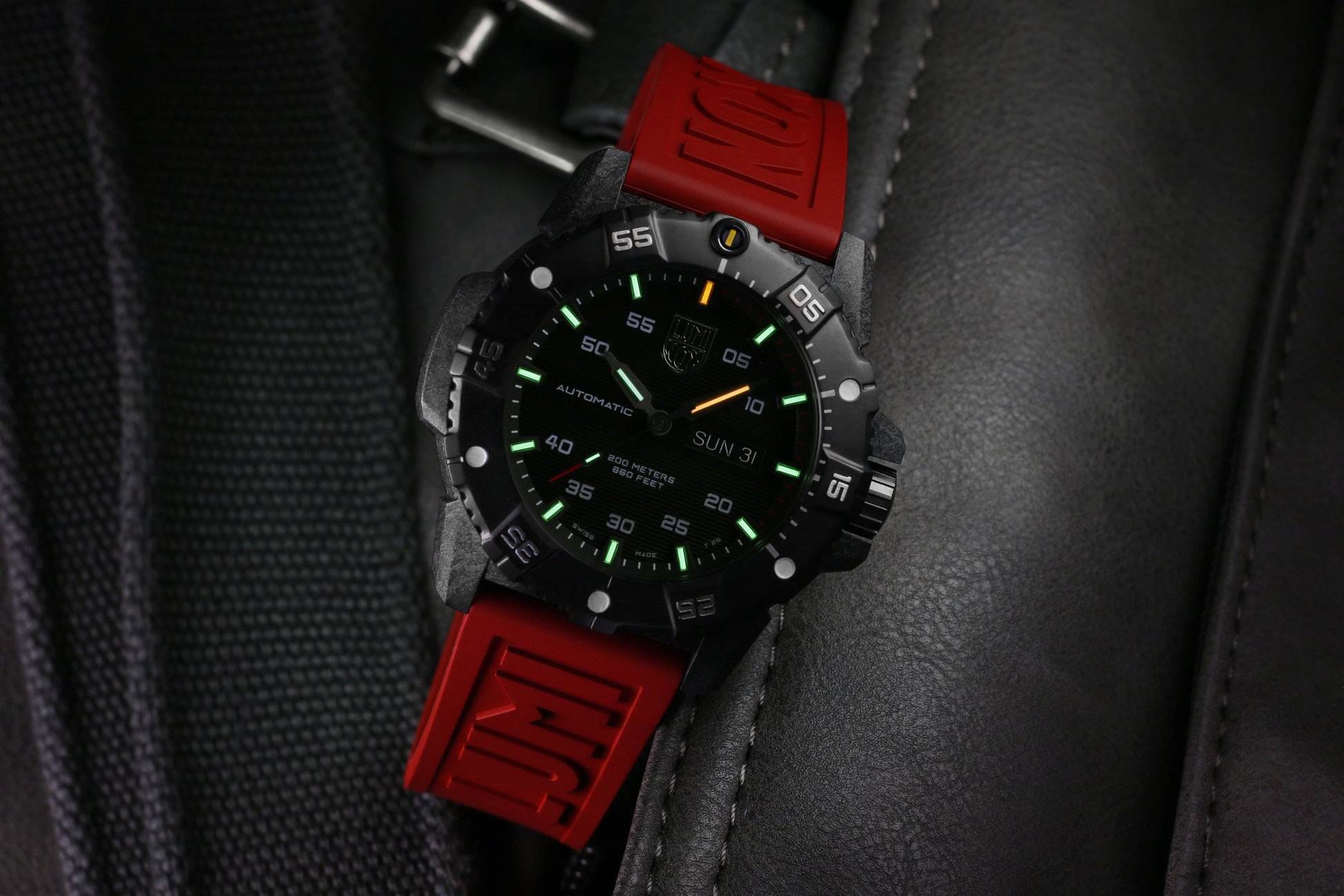 Luminox Master Carbon SEAL Automatic Automatic Dive Watch, 45 mm XS.3875