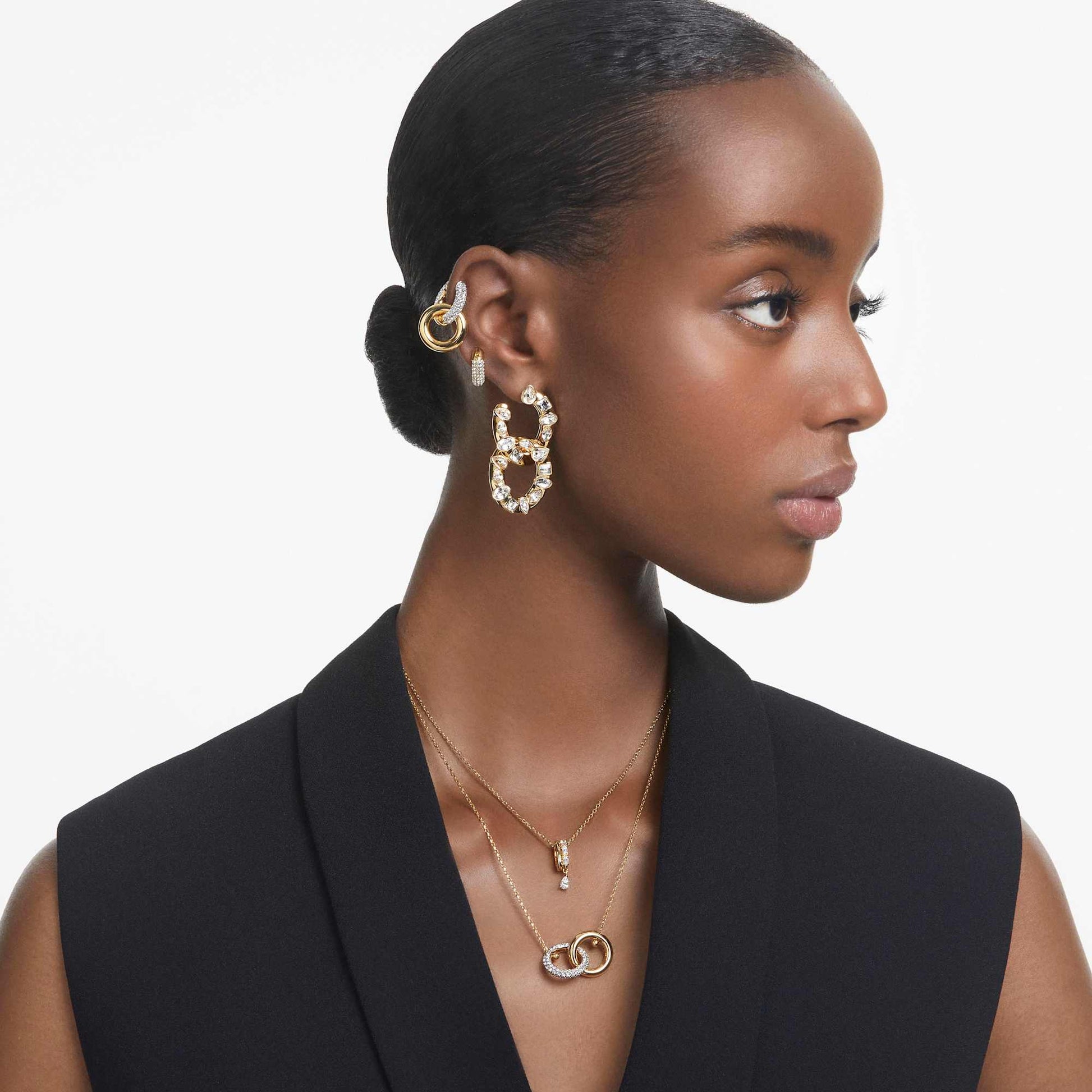 Swarovski Dextera hoop earrings Small, White, Gold-tone plated 5636530